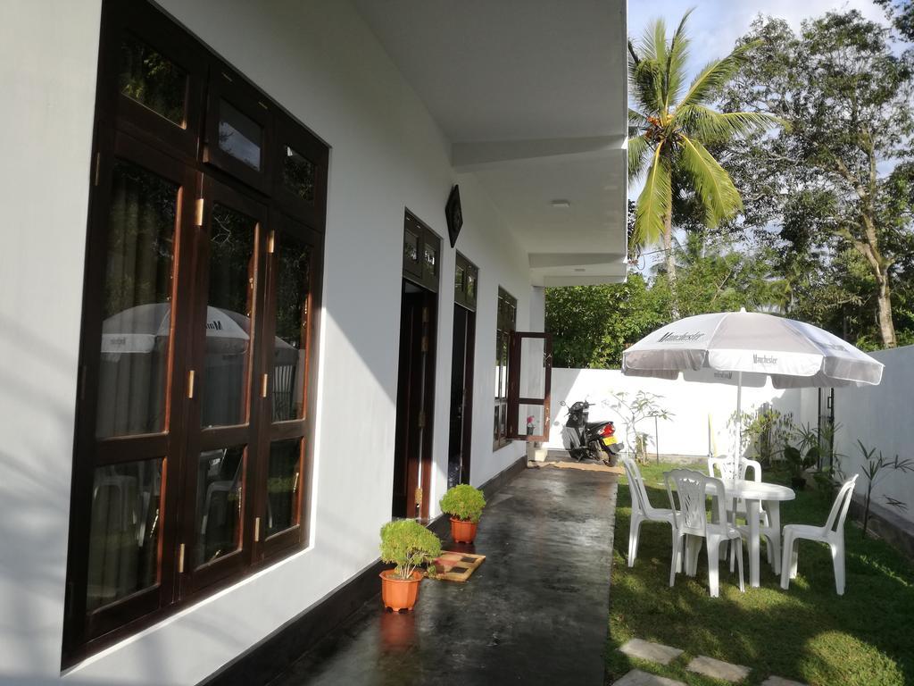 Apna Homestay Apartments Unawatuna Dış mekan fotoğraf